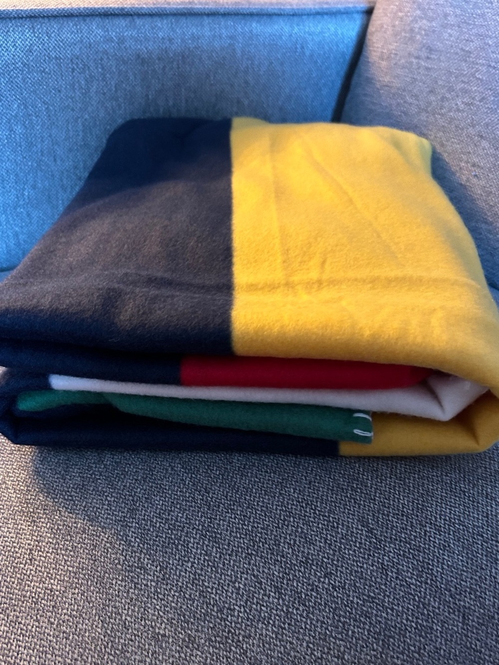 NWT Hudson’s Bay Company HBC Iconic Multistripe Fleece Throw Blanket